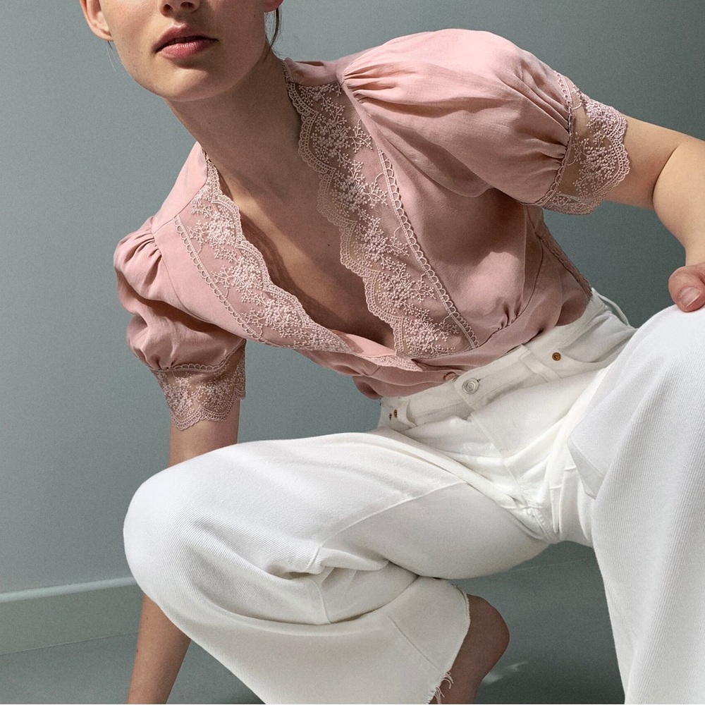 Part Two Azra Slim Fit Round Neck Linen Blouse with Puff Sleeves Baby Pink